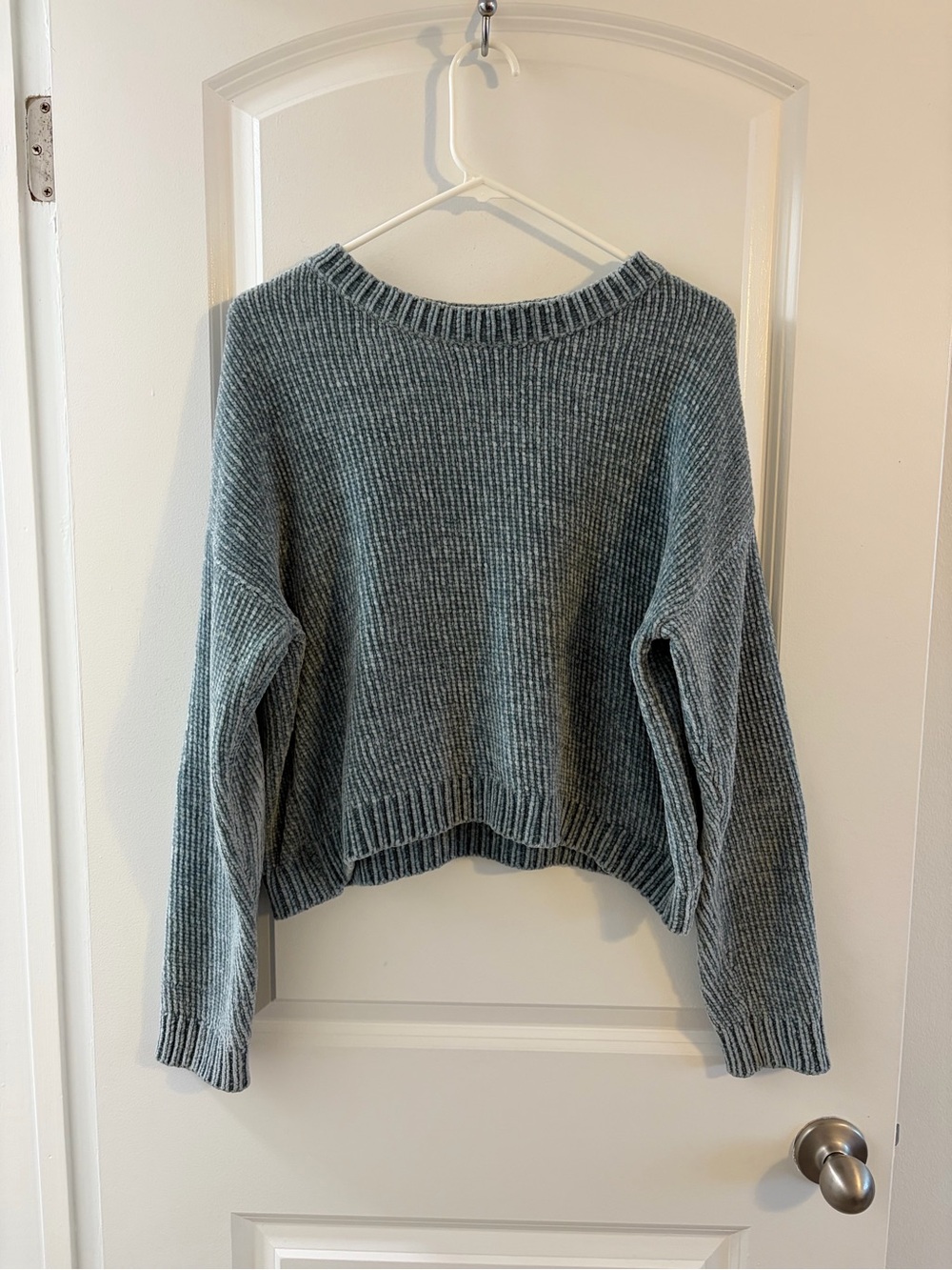 Urban Outfitters Soft Knit Sweater in Teal Blue Women’s Size Large